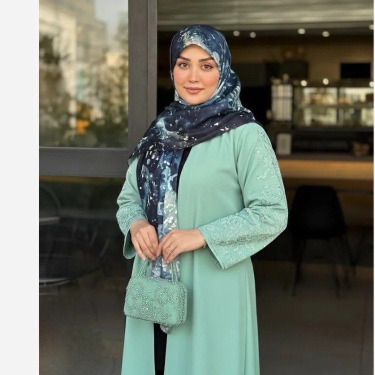 روسری نخ طرح زحل مناسب تیپ اسپرت و مجلسی