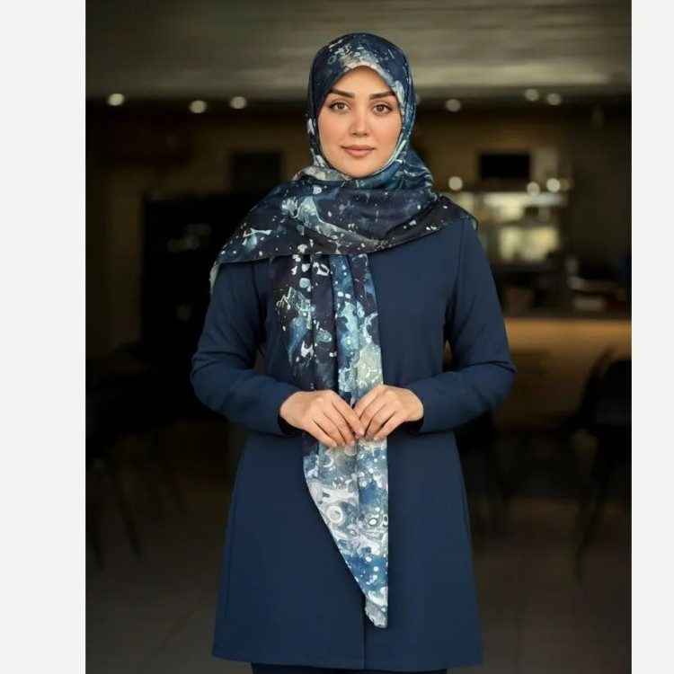 روسری نخ طرح زحل مناسب تیپ اسپرت و مجلسی
