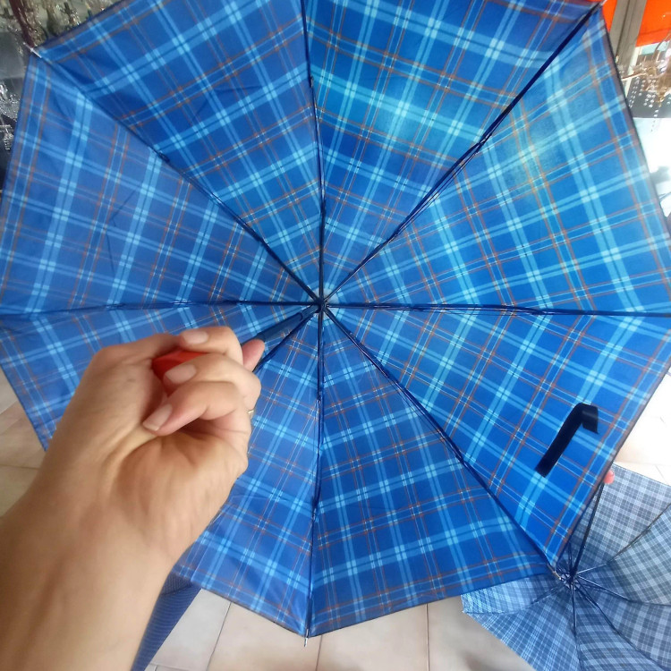 چتر چهارخانه تاشو ضدآب مقاوم و سبک زنانه و مردانه
